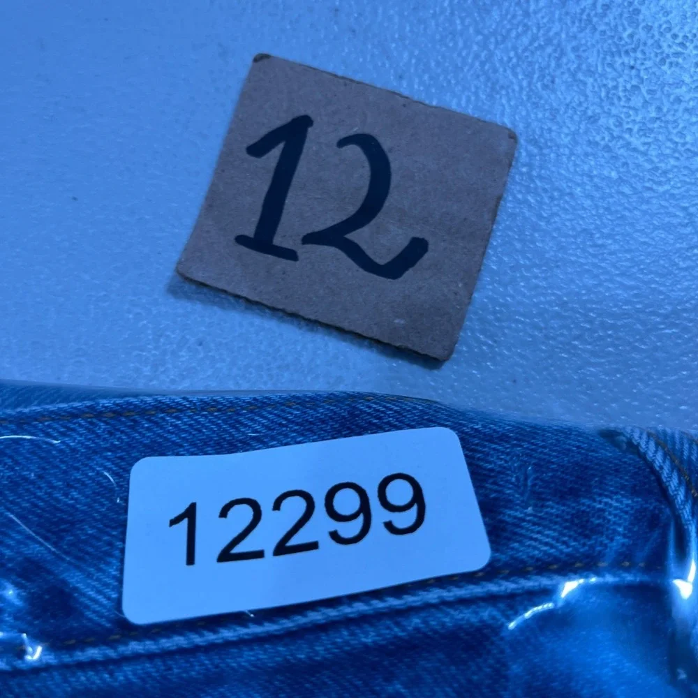Levis Premium Jeans Womens 27x28 Wedgie Straight Blue‎ Button Fly Big E Y2K